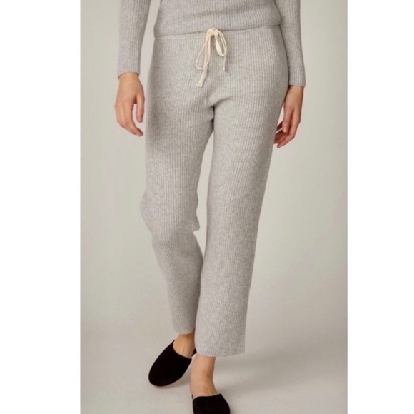 Monrow Ribbed Wool-Cashmere Sweatpants.